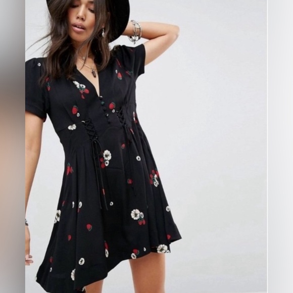 Free People Dream Girl Black Strawberry Floral Print Mini Dress Size 2 - Picture 5 of 15